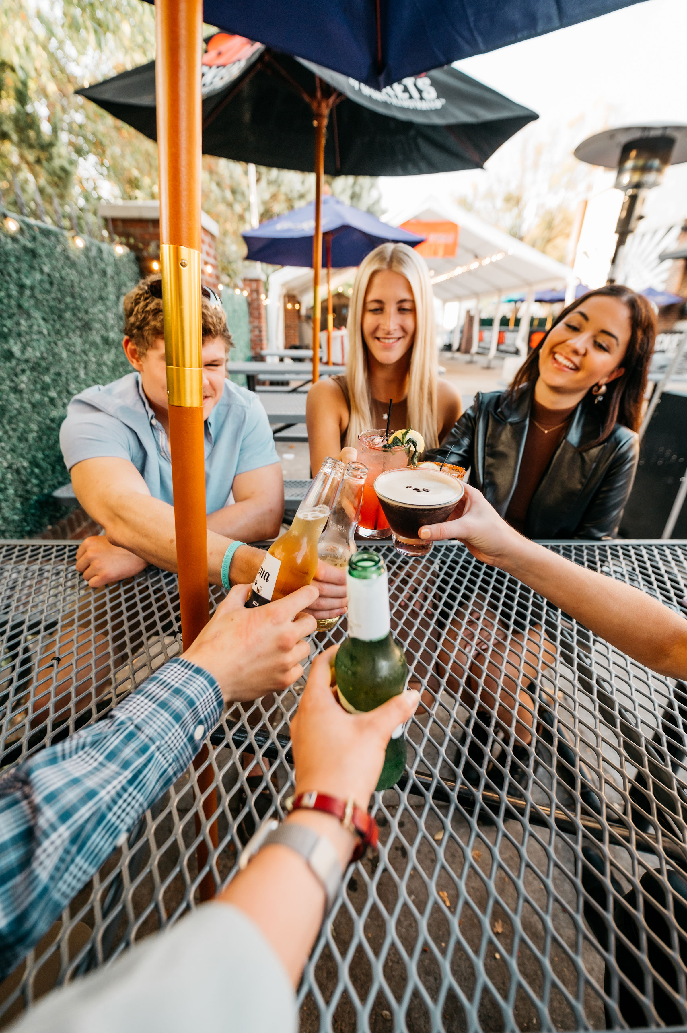 friends enjoying happy hour at Paloma Park 